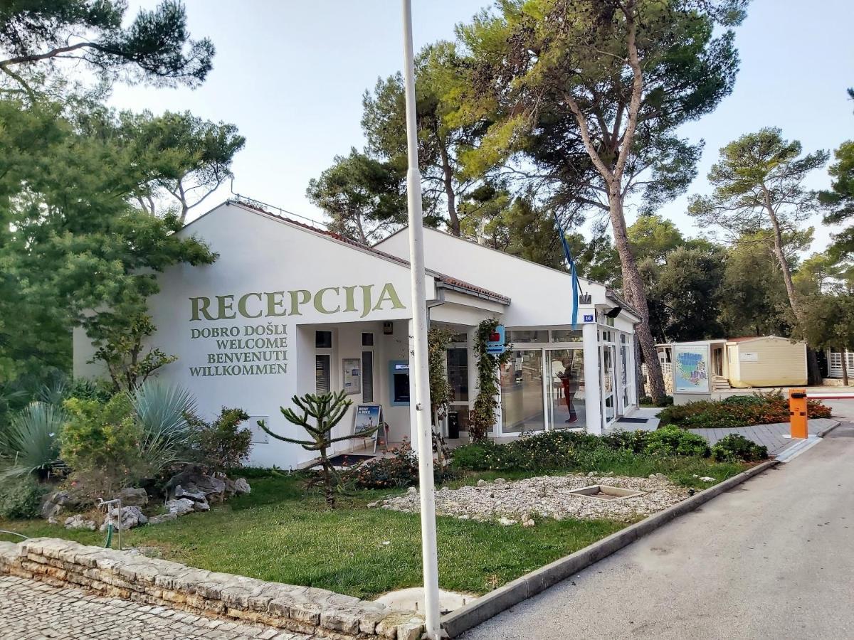 Mobile Home Sole Biograd Na Moru Exterior foto