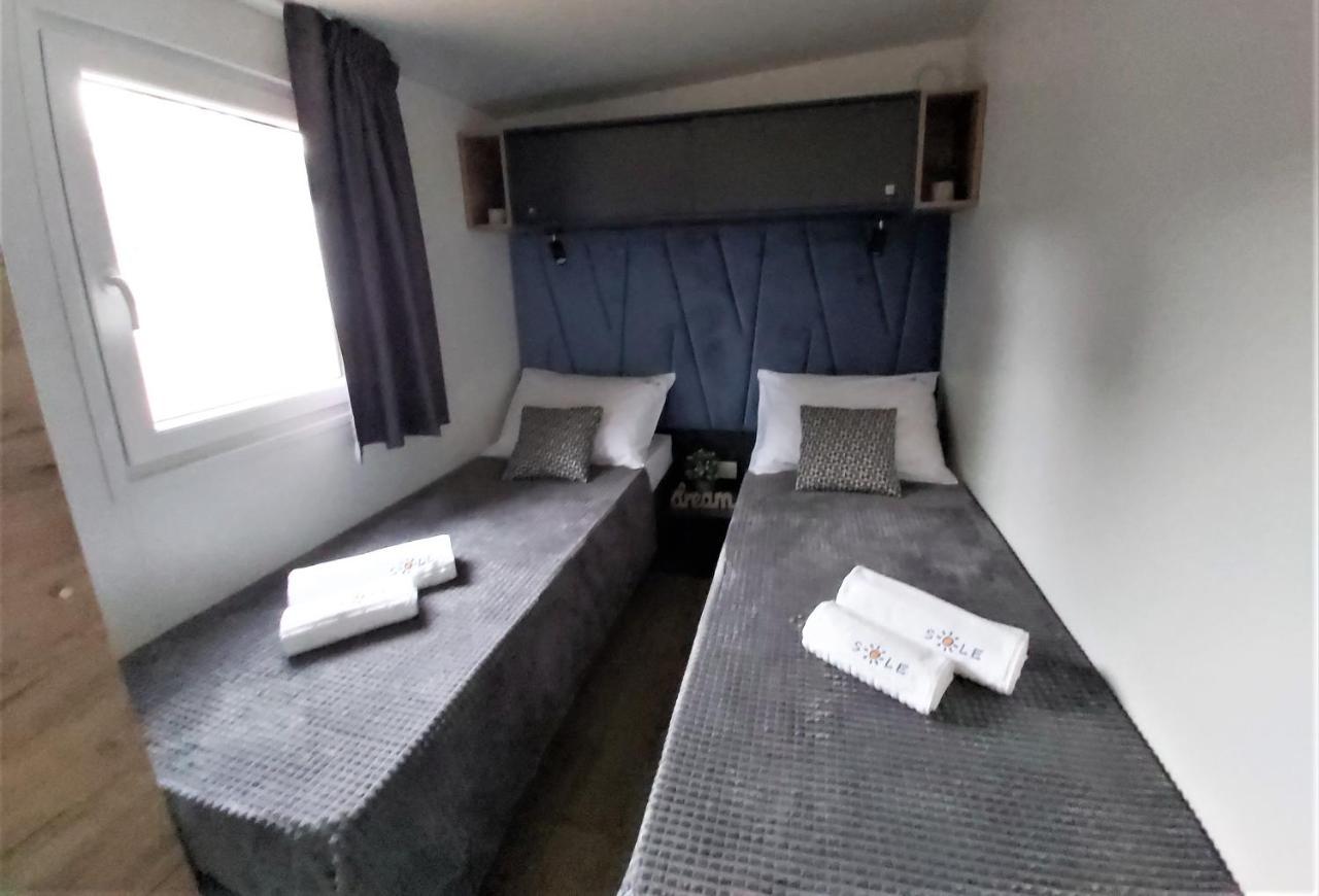 Mobile Home Sole Biograd Na Moru Exterior foto