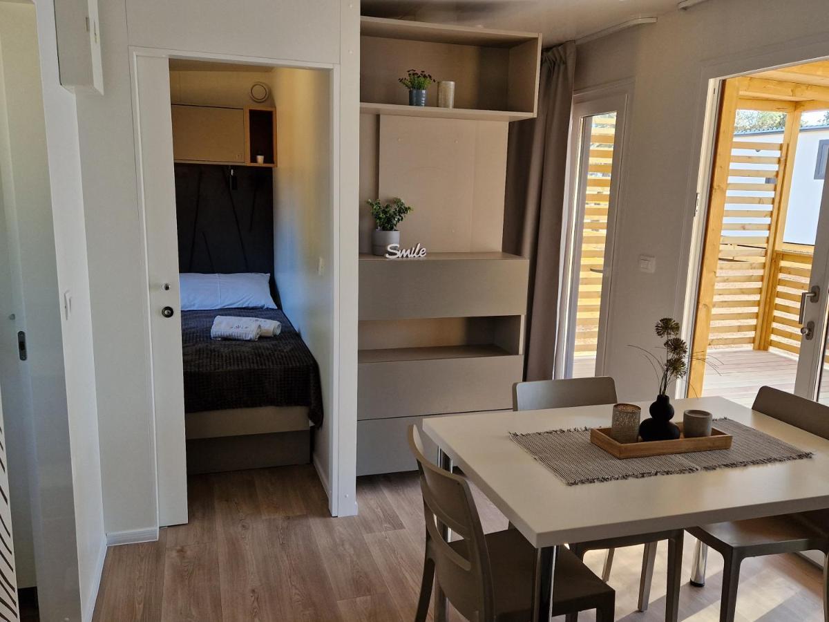 Mobile Home Sole Biograd Na Moru Exterior foto